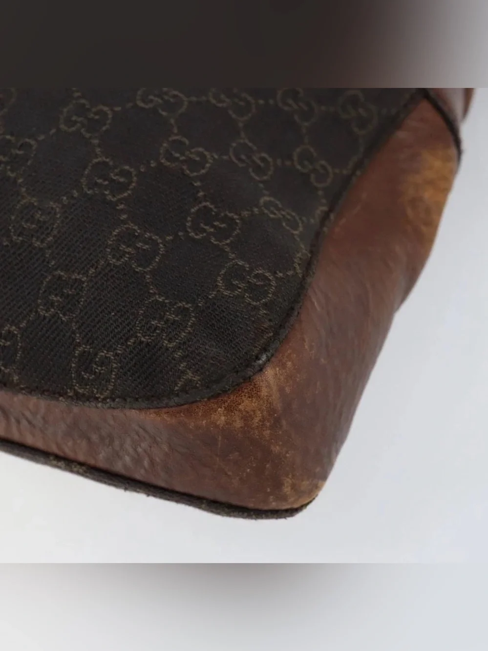 Gucci Horse-bit Brown Monogram Canvas Shoulder Bag w/ Brown Leather Trim - Picture 9 of 16